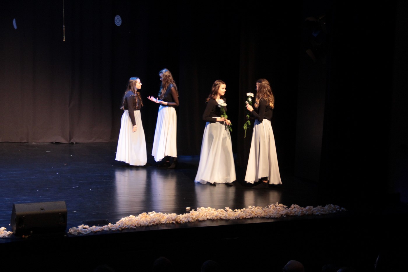 IMG_9182_SpektaklKoledowanie2018_39.jpg